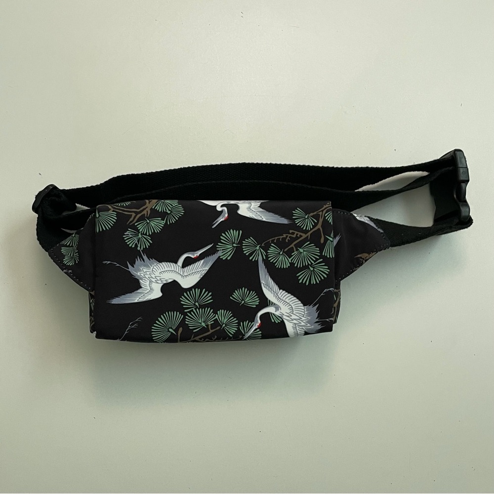 Hot Styles Belt Bag Fanny Pack Asian Cranes Botanical Double Zip Pockets Black - Picture 6 of 16